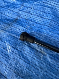 фото thumb №5, Амортизаторы капот dacia duster ii 654702645r