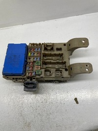 фото thumb №9, Corolla e12 коробка предохранителей 82641-02040 #