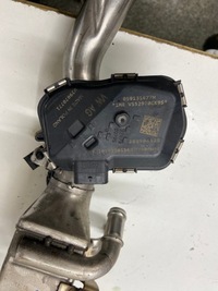 фото thumb №4, Радиатор выхлопных газов egr + дроссельная заслонка audi 3.0 tdi 19r 059131477h 059131508ca