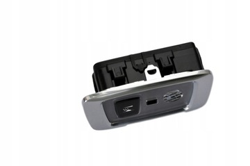 VOLVO XC60 II задний правый фонарь в потолке OE 316