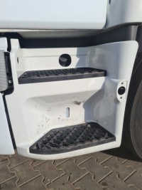 фото thumb №1, Подножка левая подножка левый renault premium lander dxi volvo fe