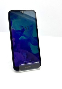 Смартфон Huawei Y5 2019 года.