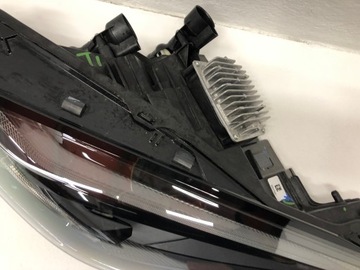 фото thumb №11, Chevrolet corvette c8 лампа права ліва повний led комплект 20 -