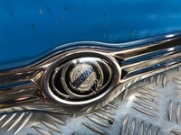 фото thumb №4, Chrysler pacifica i 03- решітка радіатора емблема капот 04857662ad