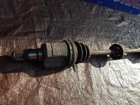 фото thumb №3, Приводной вал правая kia carens 2,0crdi 02-06