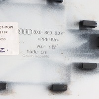 фото thumb №9, Audi a1 8x захист кришка заливної пального білий - s9r 8x0809907