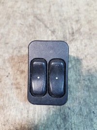 фото thumb №1, Панель кнопки вікон лівий перед opel astra ii g