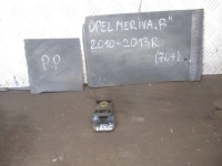 фото thumb №1, Кронштейн радиатора opel meriva b 10-13r
