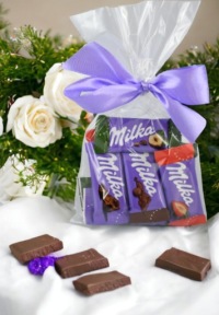 Набор шоколадных конфет Milka Naps, 10 шт., подарок на день рождения, микс