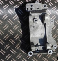 фото thumb №1, Peugeot 407 1.8 16v 125 km кронштейн основа