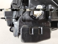 фото thumb №13, Toyota yaris 4 iv лампа права перед повний led eu