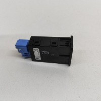 фото thumb №5, Mercedes-benz eqb 2024 разъём / соединитель usb