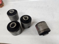 Mercedes c-klasa w203 втулка важеля передній перед a2033331014 Зі Шроту, фото thumb