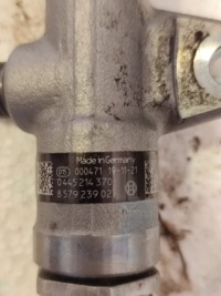 фото thumb №1, Молдинг впрыскная 0445214370 bmw x1 f48