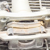 фото thumb №6, Hyundai kona i 2018 правая сторона задний суппорт тормозной