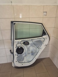фото thumb №9, Hyundai ix35 10-15 дверь правая зад tcw