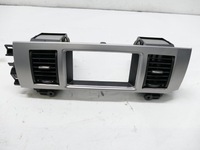 фото thumb №1, Решётка обдув средняя туннель jaguar оригинальный номер 355774