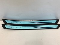 фото thumb №1, Infiniti q30 молдинг декоративна поріг накладка права