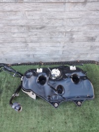 фото thumb №1, Toyota camry viii бак пального kompletny