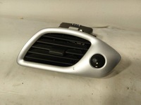 фото thumb №1, Решітка обдув права renault scenic iii 09-16 eu