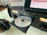TEAC NR-7CD BLACK — высококлассная универсальная система «все в одном» с CD-плеером, стримером и ЦАП, произведена в Японии