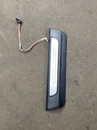 фото thumb №1, Audi q7 4m накладка порог правая задняя 4m0947418