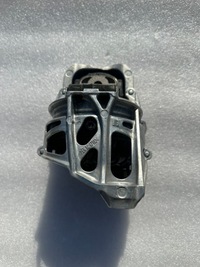 фото thumb №1, Audi q8 кронштейн двигателя левая 4m0199371ha....