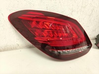 фото thumb №12, Лампа права задня mercedes-benz c w205 a2059064703 2.0l дизель 2018