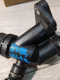 фото thumb №2, 8382. velar l551 шланг термостата j3p3-8a520-aa