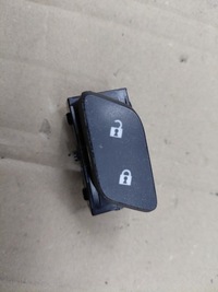 фото thumb №1, Opel astra k кнопка перемикач блокування двері 13437277 uk