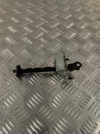 фото thumb №1, Обмежувач двері правий перед hyundai i30 iii 16-