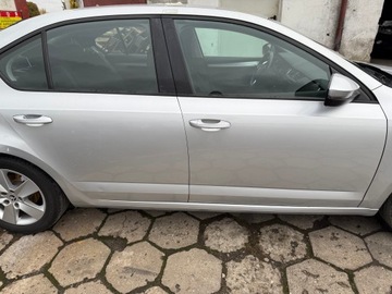 фото thumb №1, Дверь правый зад skoda oktavia iii 5e la7w sedan комплектные śląsk