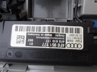 фото thumb №5, Audi q7 4l 2007r лампа стеля 4f0951177 s-line