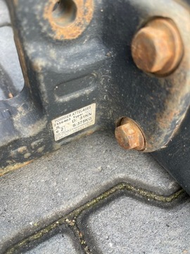 БУКСИРОВОЧНЫЙ КРЮК IVECO DAILY 35C 06-22