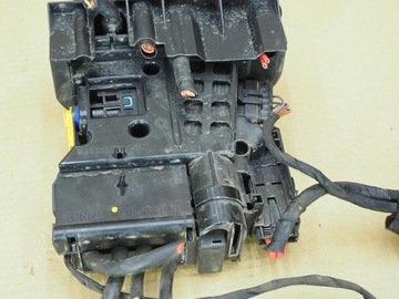 фото thumb №11, Mercedes w204 клемма патрон/заряд модуль акумулятора 2045403750