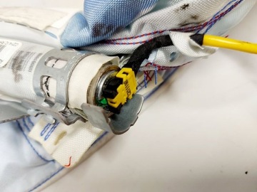 фото thumb №6, Ford kuga mk1 шторка правая подушка безопасности подушка безопасности 7m51-r14k159-aj