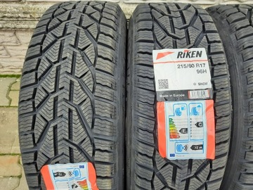 TOYOTA CHR CH-R ЗИМНИЕ КОЛЕСА 215/60R17 ДАТЧИКИ