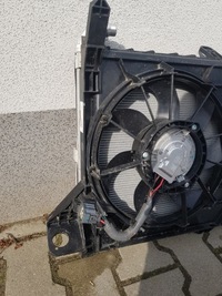 фото thumb №5, Комплект радіатор tesla model s перевірений справні