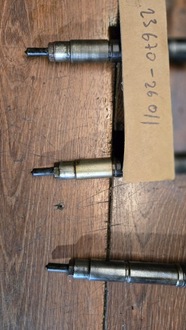 фото thumb №5, Инжектор toyota corolla verso ii avensis t25 2.2 d-cat