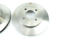 Bosch диск тормозной. nissan almera 97-99 Недорого, фото thumb