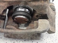 фото thumb №9, Hyundai i40 1.7 crdi 11- суппорт тормозной задний правый электрический