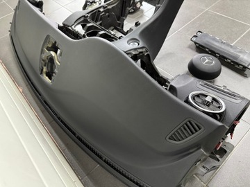 фото thumb №10, Mercedes w205 c-klasa рестайлинг панель консоль подушка безопасности ремни оригинал