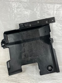 фото thumb №1, Mercedes gle 167 w167 захист підвіска підлога права a1676804201