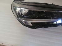 фото thumb №3, Opel corsa f лампа перед права led