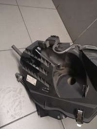 фото thumb №5, Корпус фільтра повітря audi a6 c6 3.2 4f0133835f