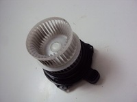 фото thumb №1, Повітродувка обдув toyota c-hr гібрид 2019 r