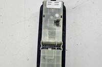 фото thumb №8, Кнопка управление окон левых передних дверь nissan