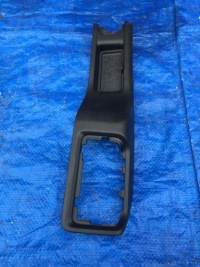 фото thumb №1, Jeep wrangler jl 22 туннель подлокотник пластик