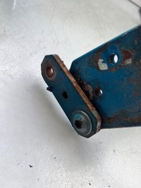 фото thumb №7, Renault mascott --- петли крышки багажника