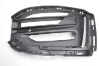 фото thumb №1, Bmw f40 рамка решітка бампера права 7459716